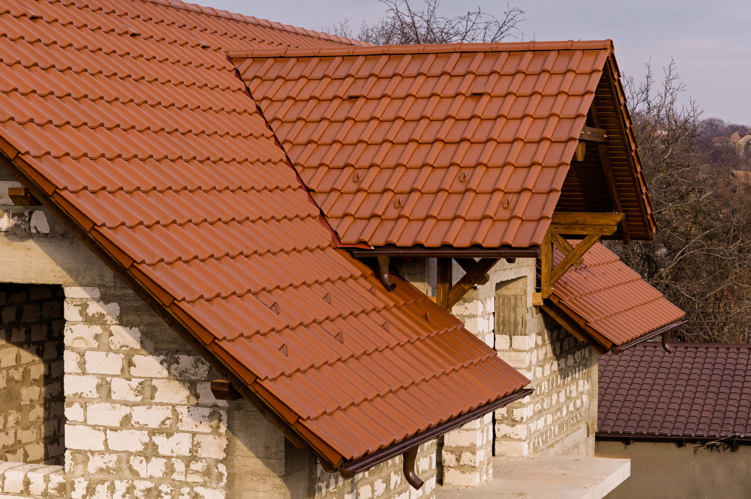 Acoperiș de țiglă ceramică
